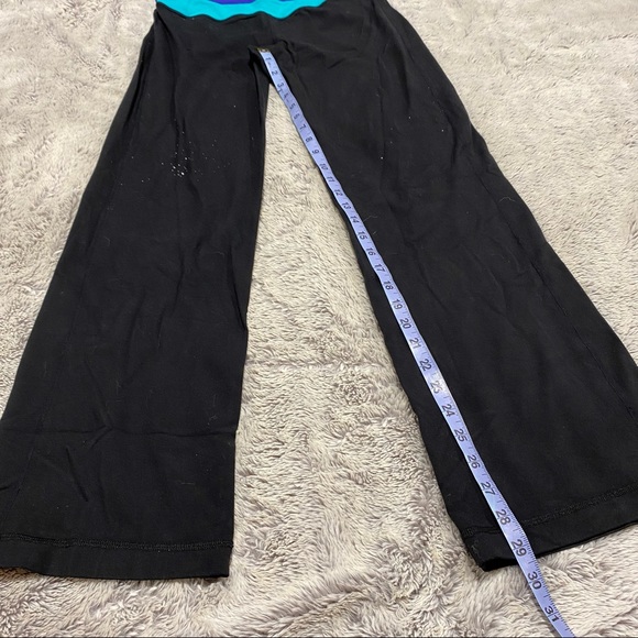 Lululemon Groove Pants - Picture 4 of 9